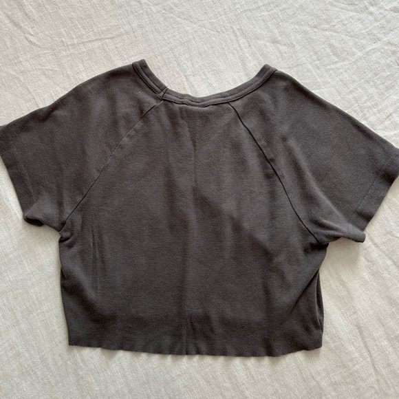Size Small grayish brown PacSun cropped tshirt - Picture 2 of 3